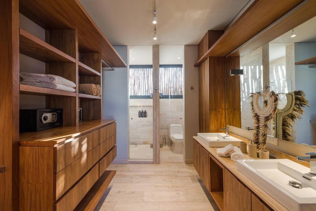 Beyond Amazing 3bd 2br/ Balcony Appartamento *