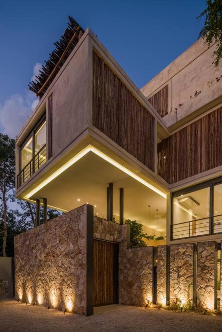 Beyond Amazing 3bd 2br/ Balcony Appartamento *